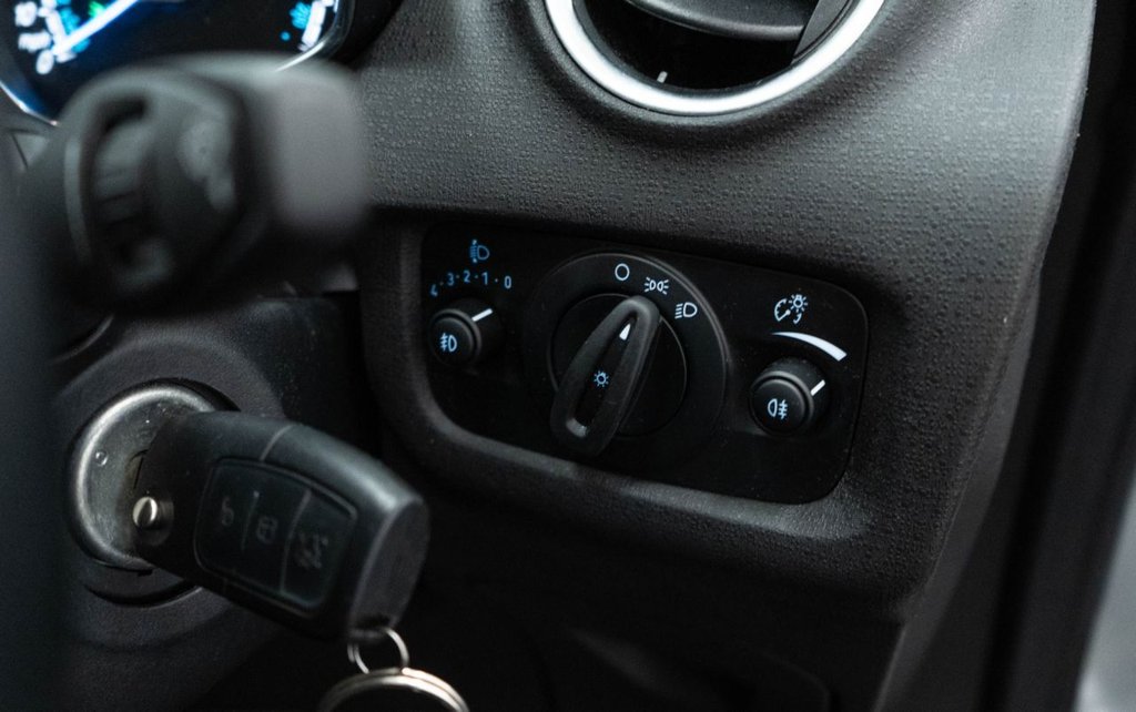 Used Ford Fiesta 2015 for sale - 77806140: Photo 24