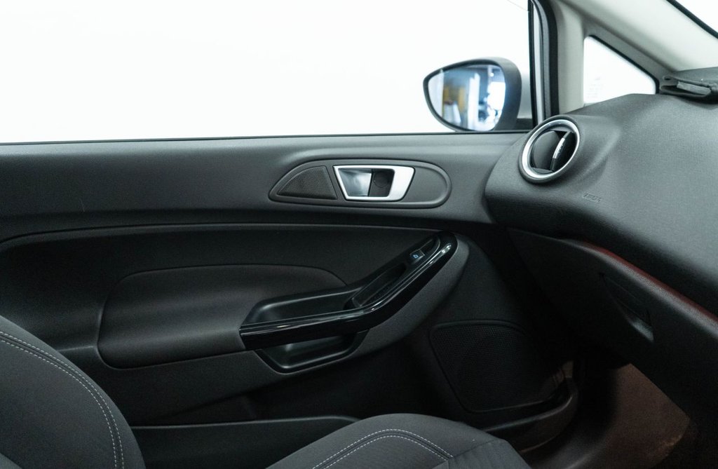 Used Ford Fiesta 2015 for sale - 77806140: Photo 32