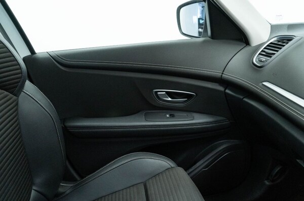 Used Renault Grand Scenic 2020 for sale - 76068278: Photo 28