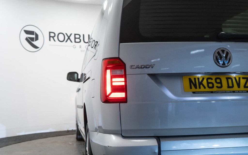 Used Volkswagen Caddy Maxi Life 2019 for sale - 76820619: Photo 16