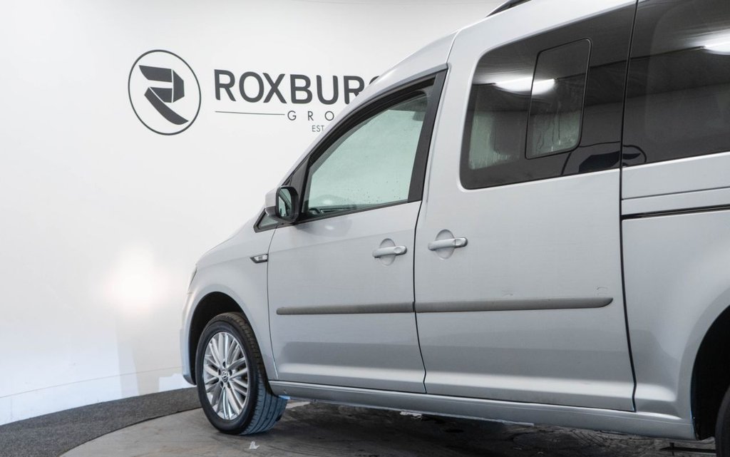 Used Volkswagen Caddy Maxi Life 2019 for sale - 76820619: Photo 19