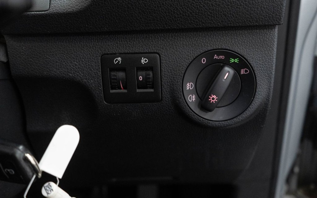 Used Volkswagen Caddy Maxi Life 2019 for sale - 76820619: Photo 23