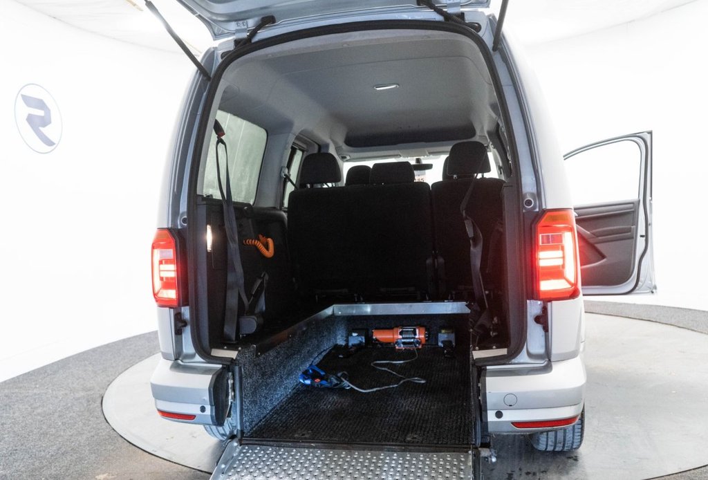 Used Volkswagen Caddy Maxi Life 2019 for sale - 76820619: Photo 33