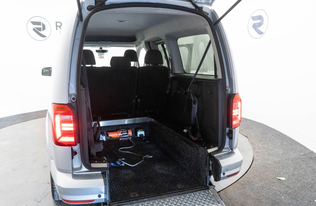 Used Volkswagen Caddy Maxi Life 2019 for sale - 76820619: Photo 34