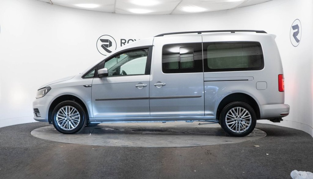 Used Volkswagen Caddy Maxi Life 2019 for sale - 76820619: Photo 4