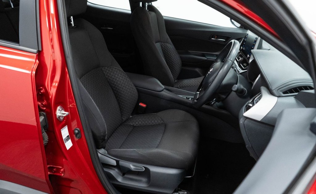 Used Toyota C-HR 2022 for sale - 76840788: Photo 21