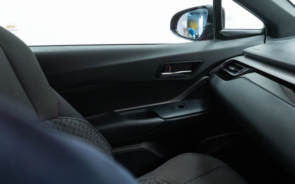 Used Toyota C-HR 2022 for sale - 76840788: Photo 28