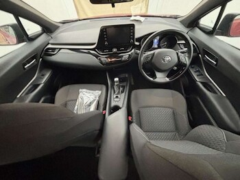 Used Toyota C-HR 2023 for sale - 77930643: Photo