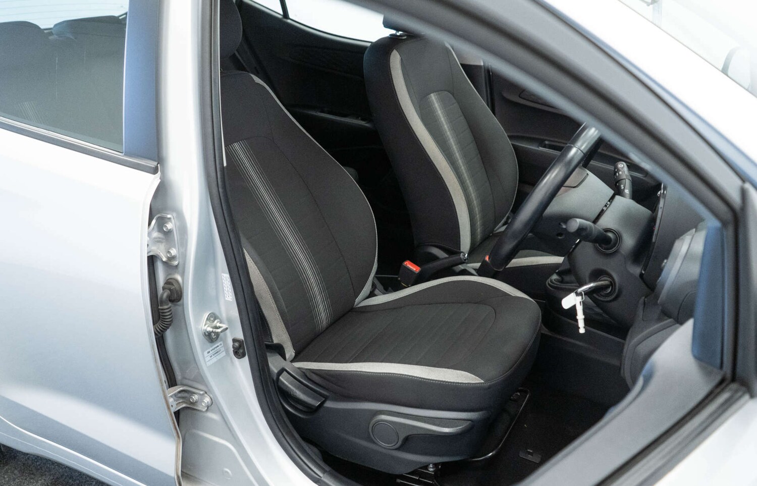 Used Hyundai i10 2023 for sale - 77930663: Photo 22