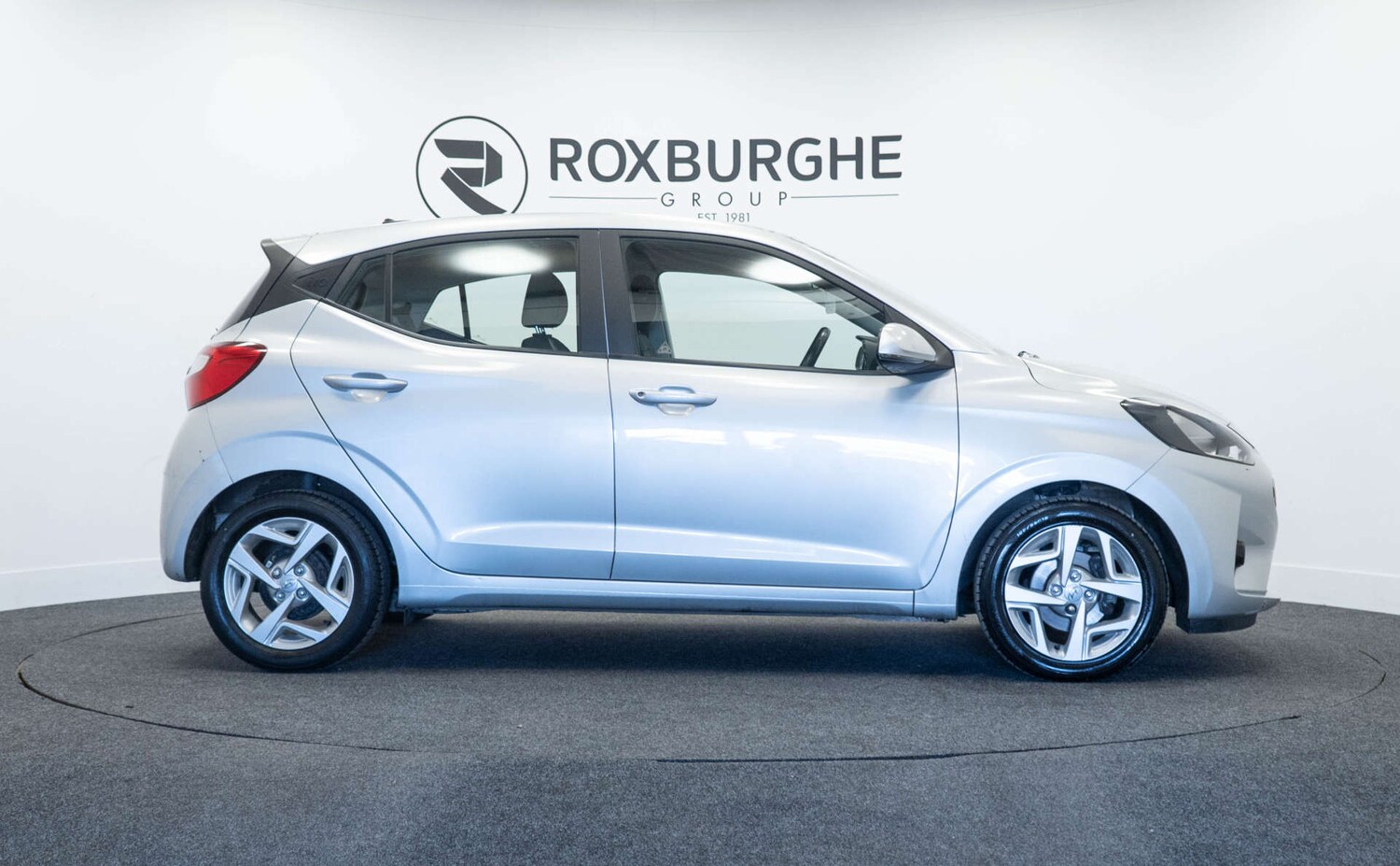 Used Hyundai i10 2023 for sale - 77930663: Photo 9