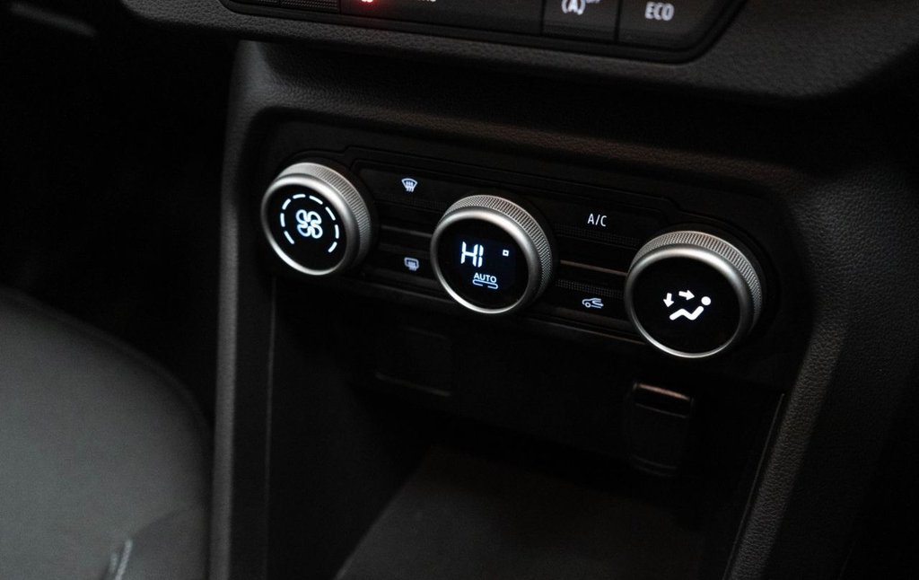 Used Dacia Jogger 2023 for sale - 76356729: Photo 27