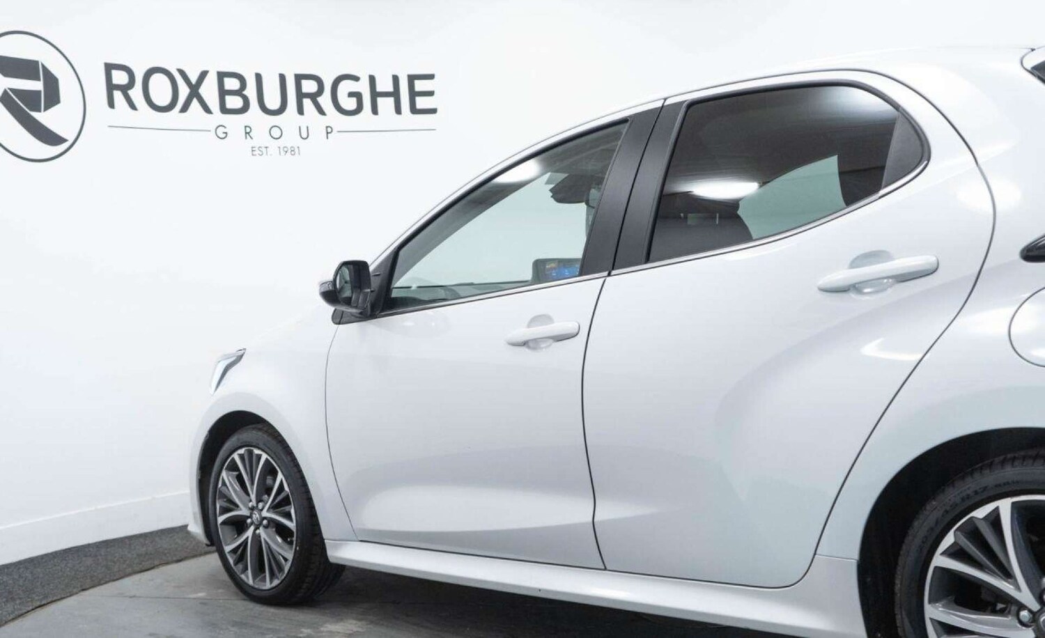Used Toyota Yaris 2022 for sale - 77930796: Photo 20
