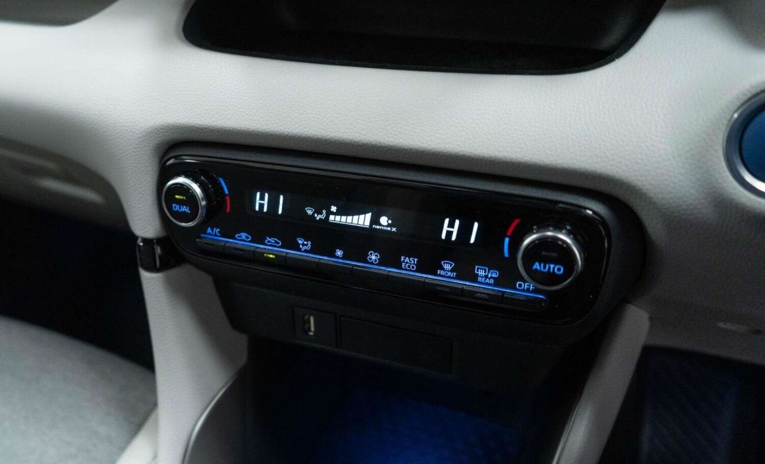 Used Toyota Yaris 2022 for sale - 77930796: Photo 27