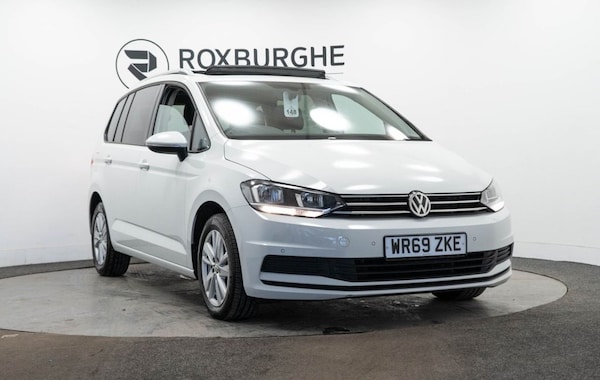 Used Volkswagen Touran 2020 for sale - 76235334: Photo 1
