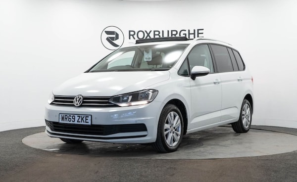 Used Volkswagen Touran 2020 for sale - 76235334: Photo 3