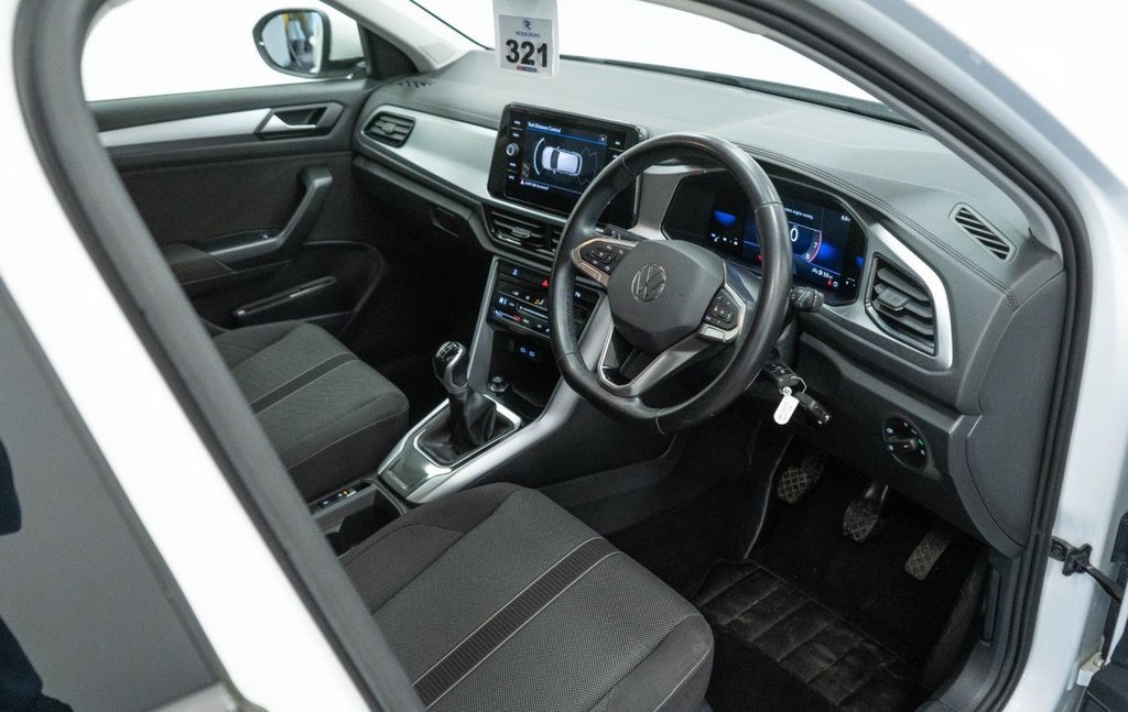 Used Volkswagen T-Roc 2023 for sale - 77582867: Photo 21
