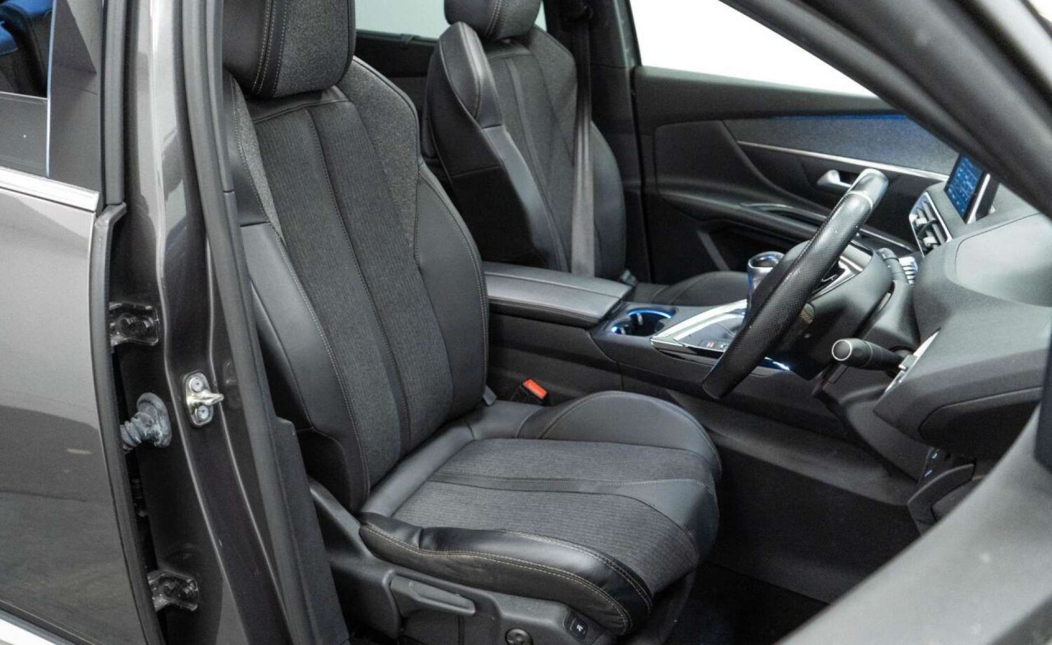 Used Peugeot 5008 2020 for sale - 77930680: Photo 22