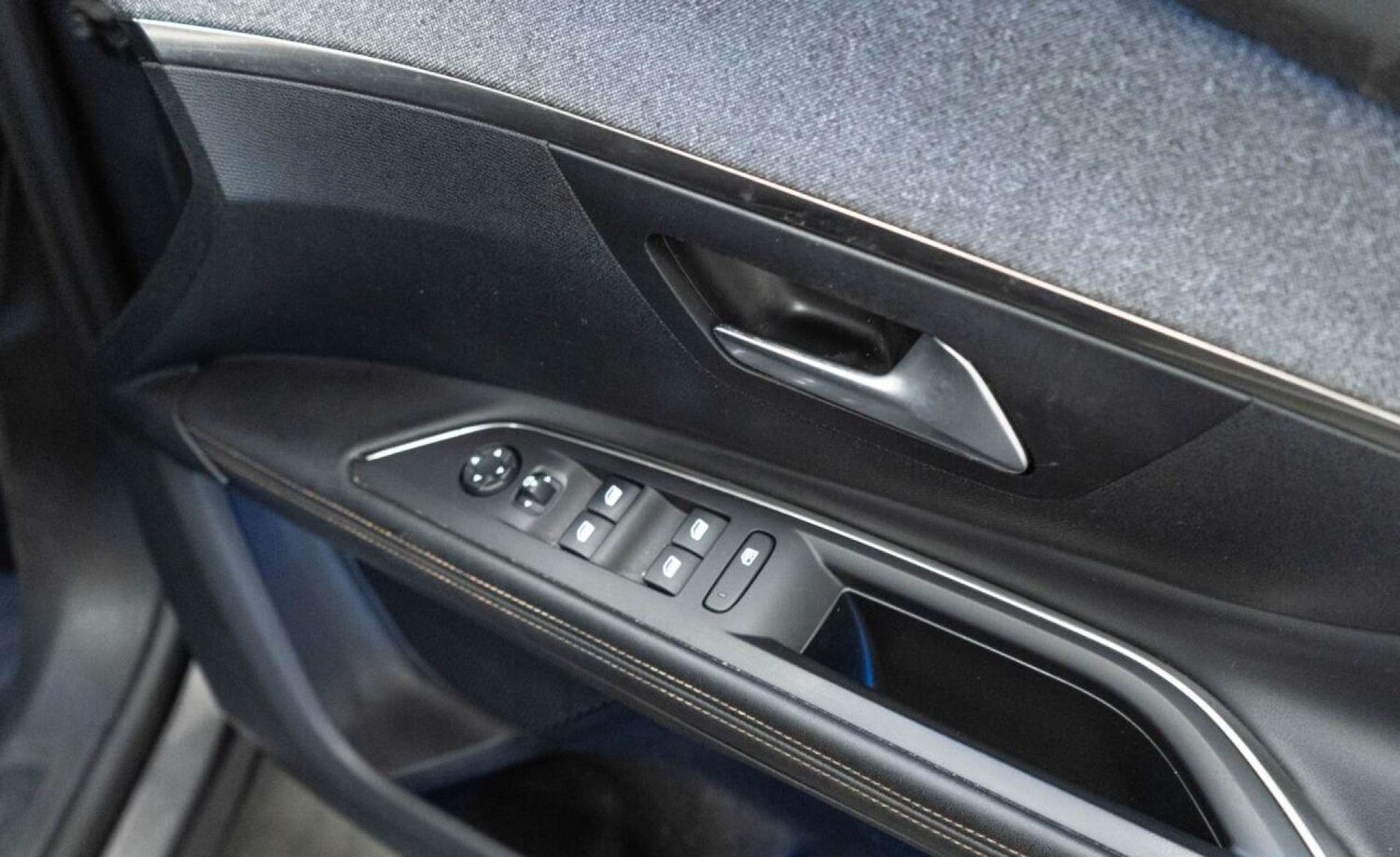 Used Peugeot 5008 2020 for sale - 77930680: Photo 24