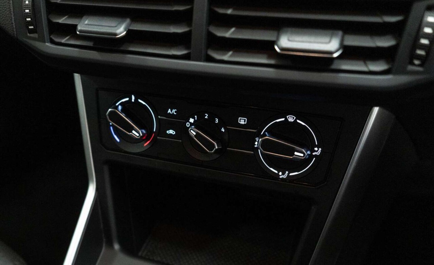 Used Volkswagen Polo 2023 for sale - 77930772: Photo 27