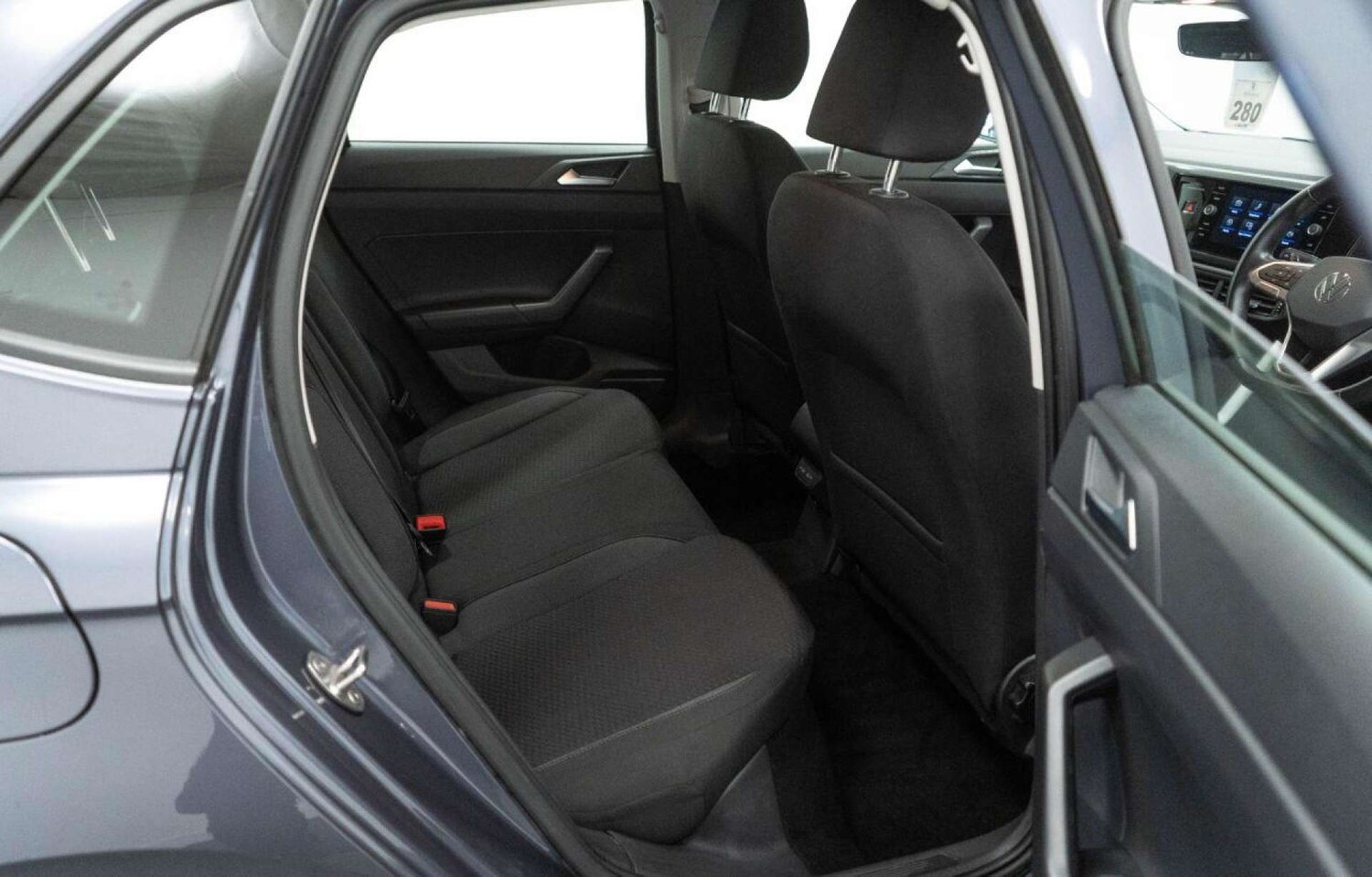 Used Volkswagen Polo 2023 for sale - 77930772: Photo 31