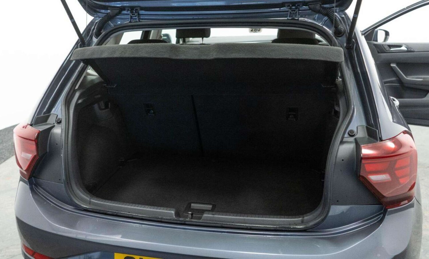 Used Volkswagen Polo 2023 for sale - 77930772: Photo 33