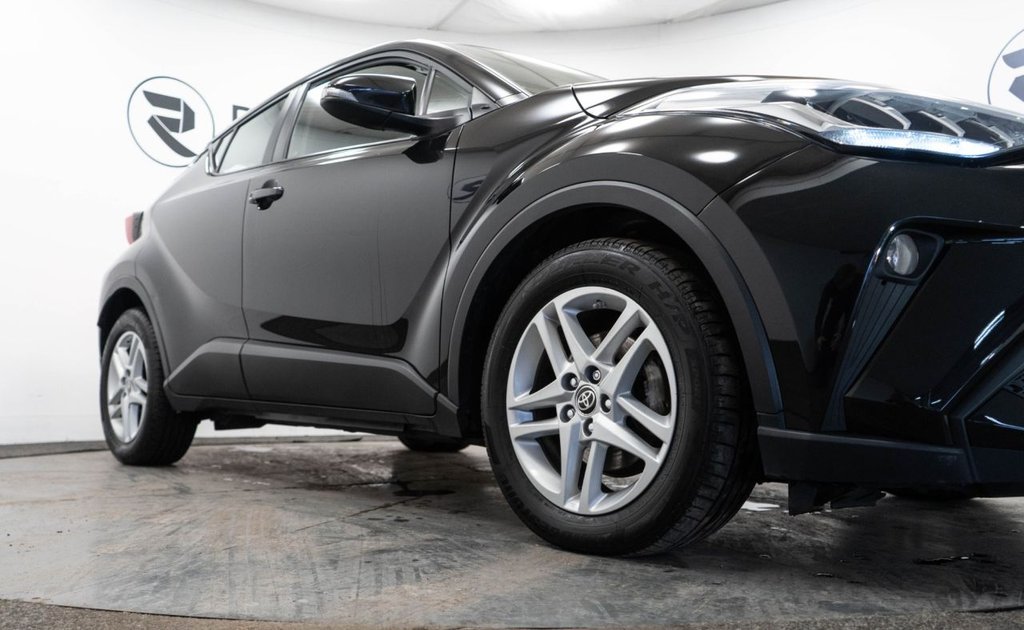 Used Toyota C-HR 2022 for sale - 76406429: Photo 11