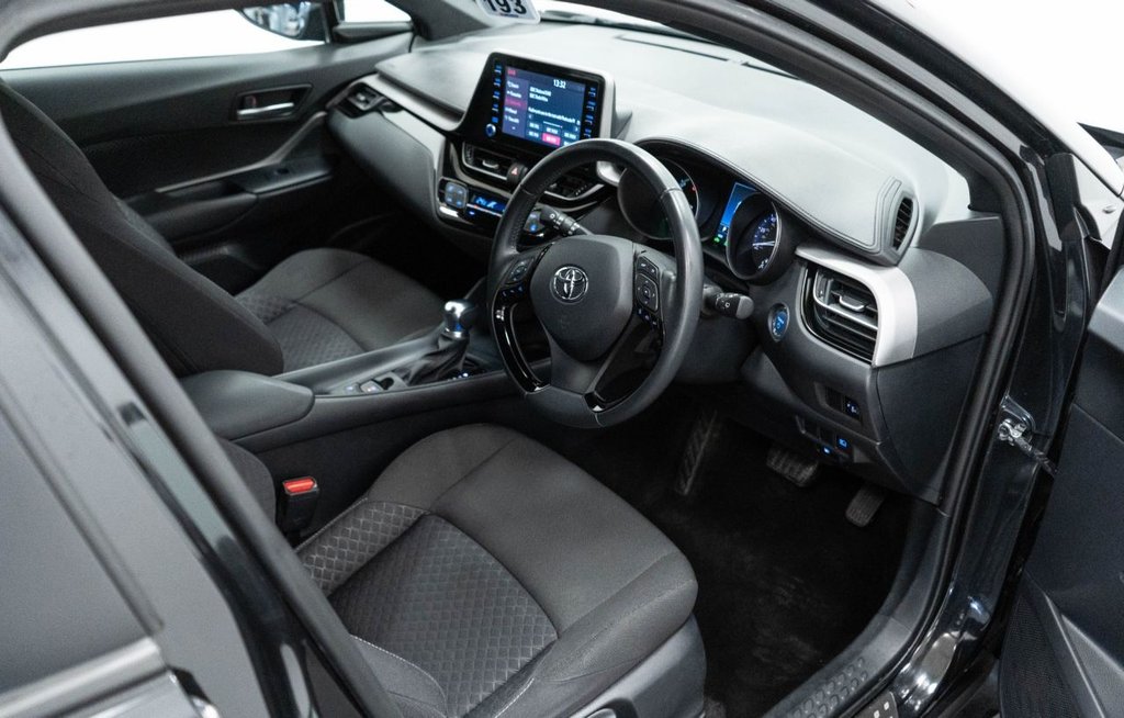 Used Toyota C-HR 2022 for sale - 76406429: Photo 21