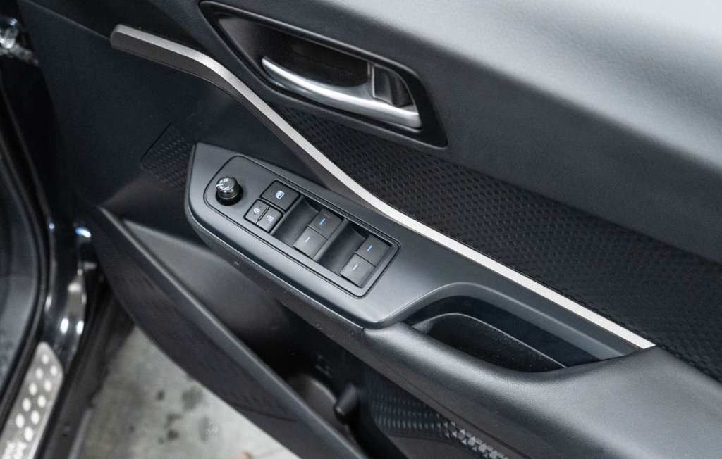 Used Toyota C-HR 2022 for sale - 76406429: Photo 23