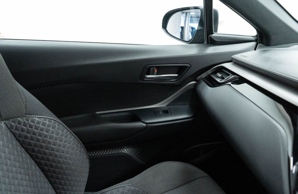 Used Toyota C-HR 2022 for sale - 76406429: Photo 31