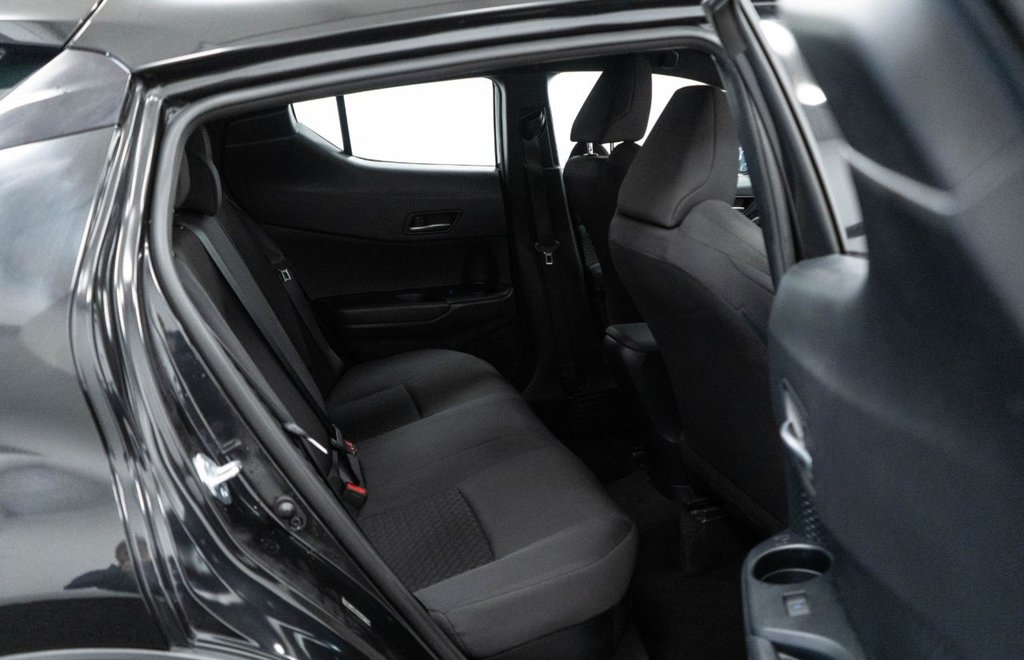 Used Toyota C-HR 2022 for sale - 76406429: Photo 32