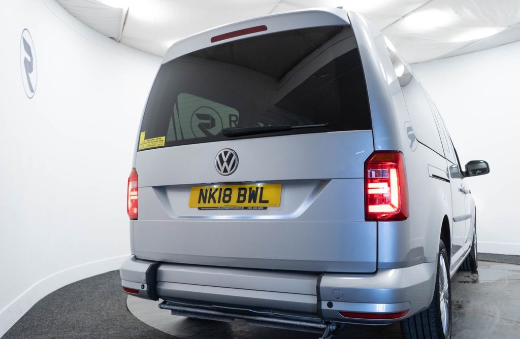 Used Volkswagen Caddy Maxi Life 2018 for sale - 77360175: Photo 15