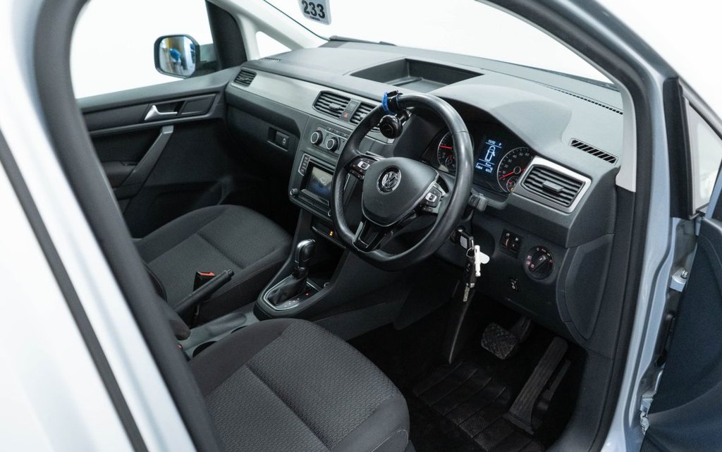 Used Volkswagen Caddy Maxi Life 2018 for sale - 77360175: Photo 19