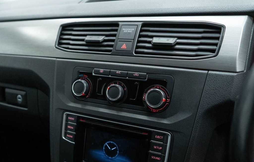 Used Volkswagen Caddy Maxi Life 2018 for sale - 77360175: Photo 25