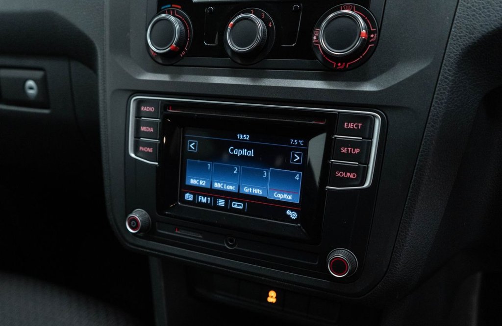 Used Volkswagen Caddy Maxi Life 2018 for sale - 77360175: Photo 26