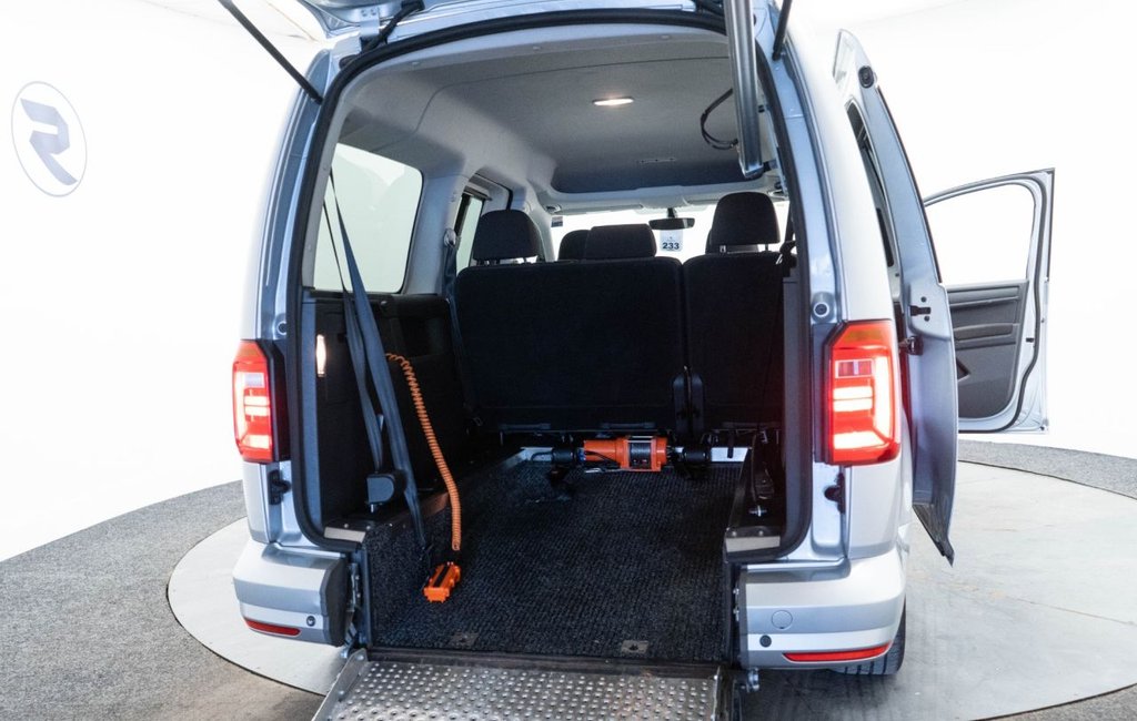 Used Volkswagen Caddy Maxi Life 2018 for sale - 77360175: Photo 29