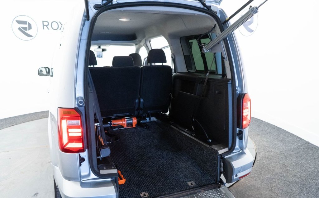 Used Volkswagen Caddy Maxi Life 2018 for sale - 77360175: Photo 31