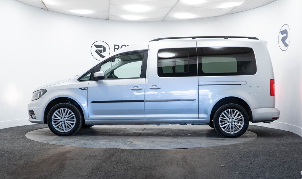 Used Volkswagen Caddy Maxi Life 2018 for sale - 77360175: Photo 4