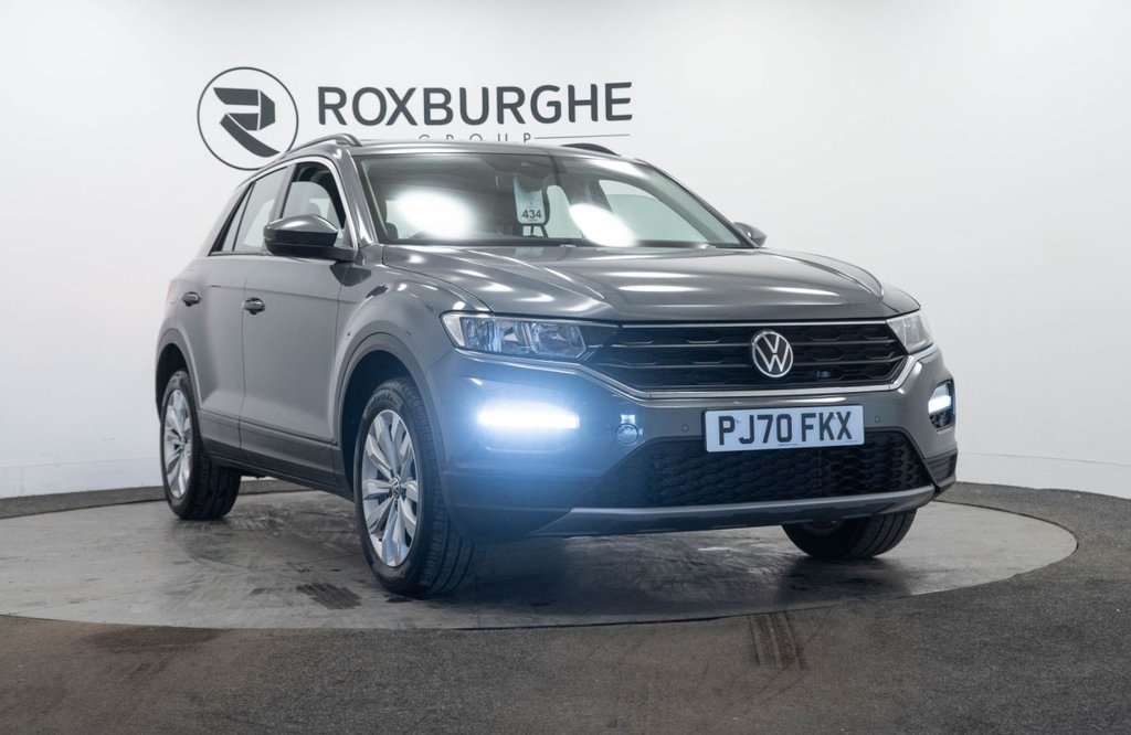 Used Volkswagen T-Roc 2020 for sale - 76345189: Photo 1