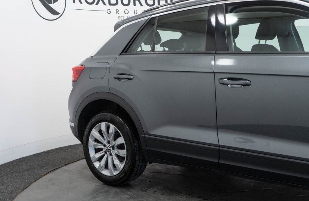Used Volkswagen T-Roc 2020 for sale - 76345189: Photo 13