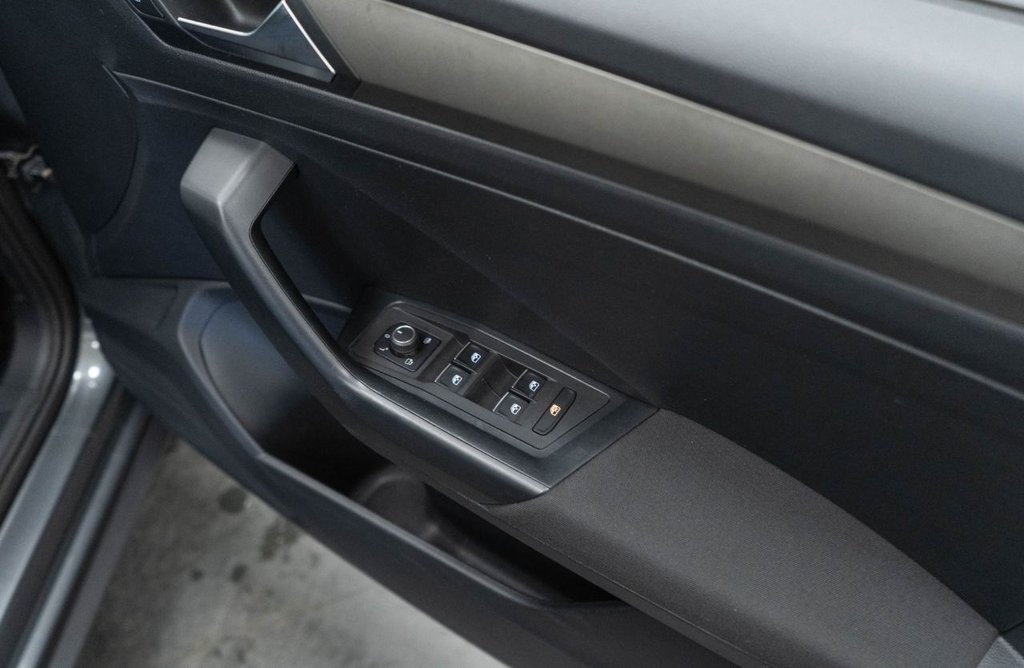 Used Volkswagen T-Roc 2020 for sale - 76345189: Photo 17