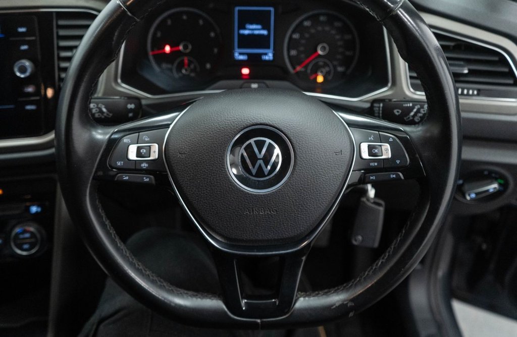 Used Volkswagen T-Roc 2020 for sale - 76345189: Photo 19