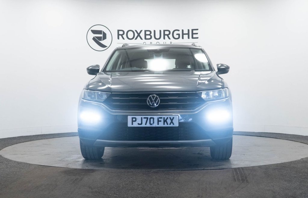 Used Volkswagen T-Roc 2020 for sale - 76345189: Photo 2