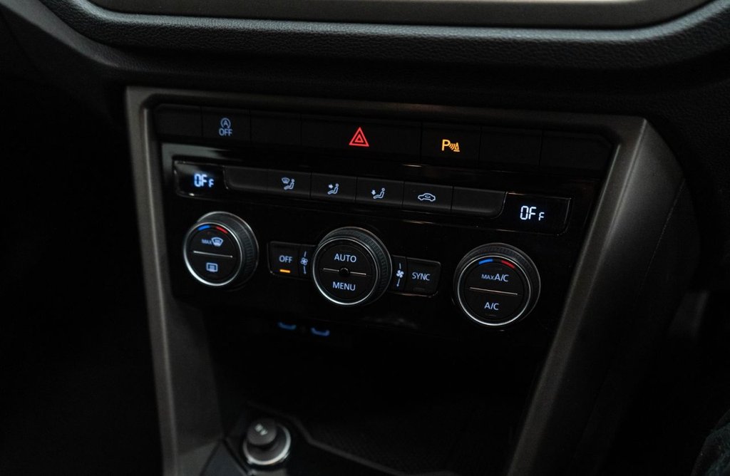 Used Volkswagen T-Roc 2020 for sale - 76345189: Photo 24