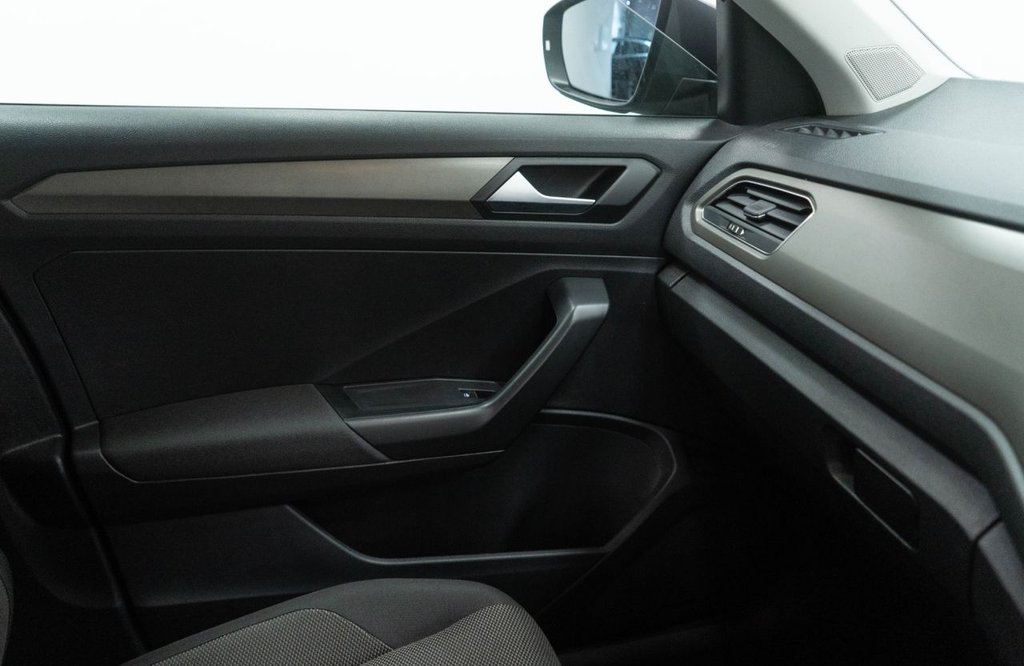 Used Volkswagen T-Roc 2020 for sale - 76345189: Photo 26