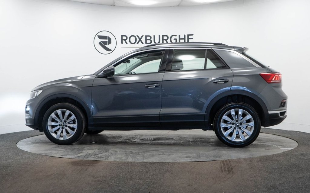 Used Volkswagen T-Roc 2020 for sale - 76345189: Photo 4