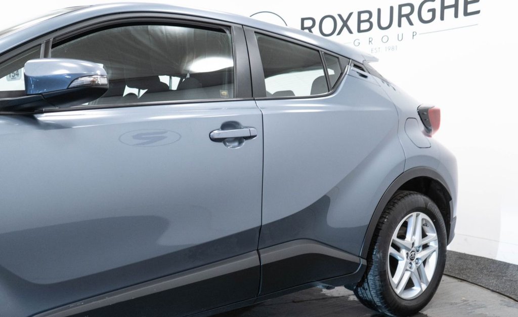 Used Toyota C-HR 2022 for sale - 76923975: Photo 13
