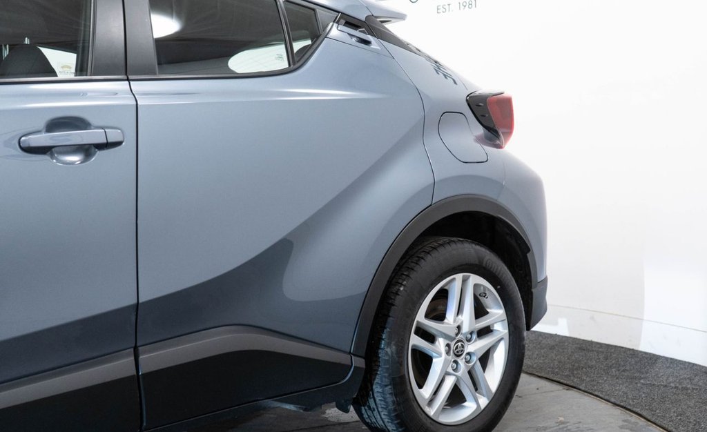Used Toyota C-HR 2022 for sale - 76923975: Photo 14