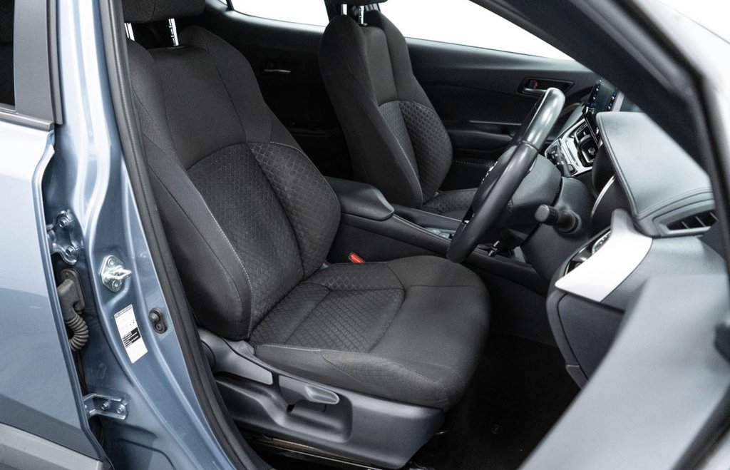 Used Toyota C-HR 2022 for sale - 76923975: Photo 21