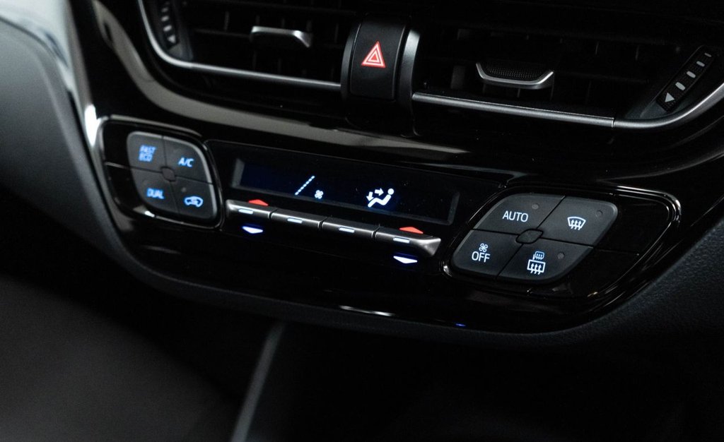 Used Toyota C-HR 2022 for sale - 76923975: Photo 27