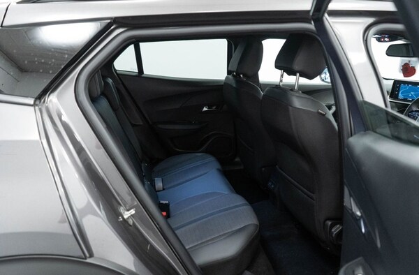 Used Peugeot 2008 2023 for sale - 75573724: Photo 31